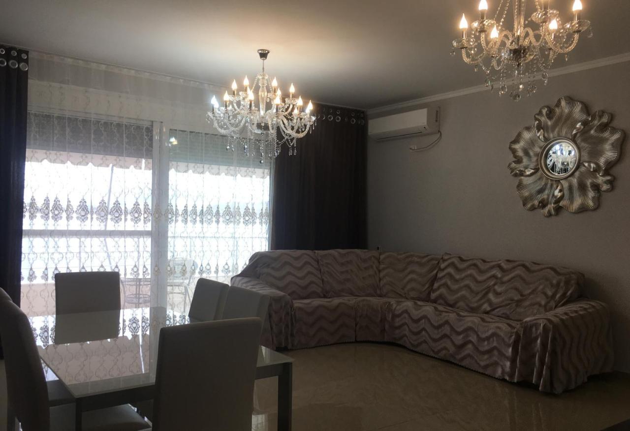 Royal Queen And King Luxury Apartment Sarandë Exterior foto