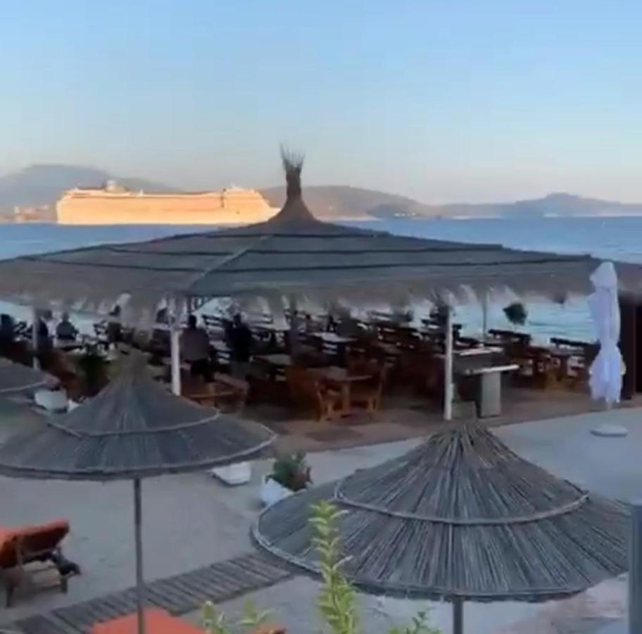 Royal Queen And King Luxury Apartment Sarandë Exterior foto