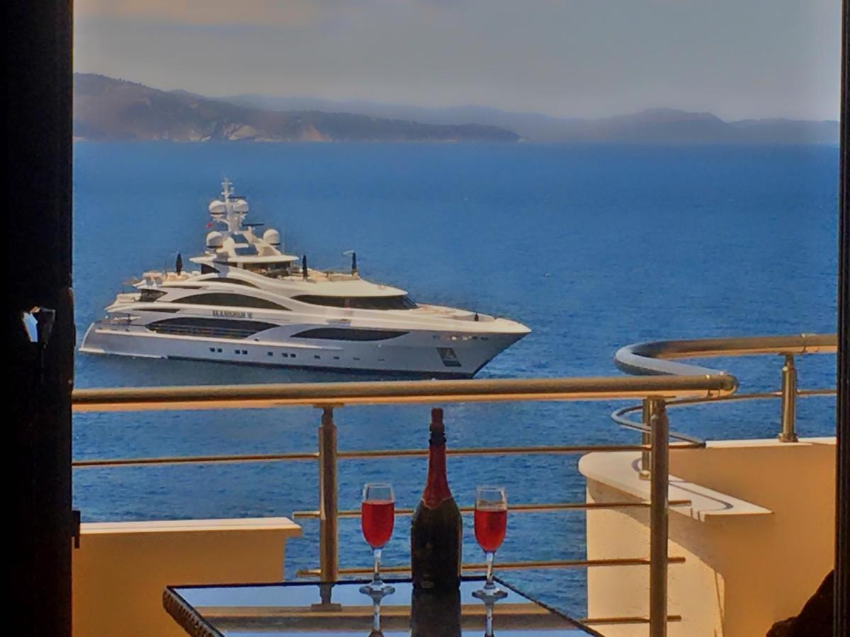 Royal Queen And King Luxury Apartment Sarandë Exterior foto